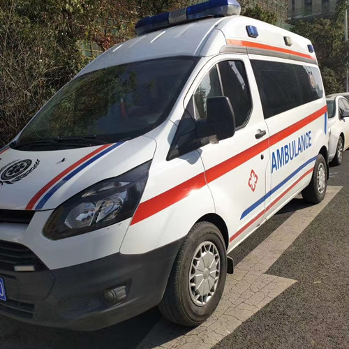 嘉鱼品质救护车出租,为您的健康出行负责