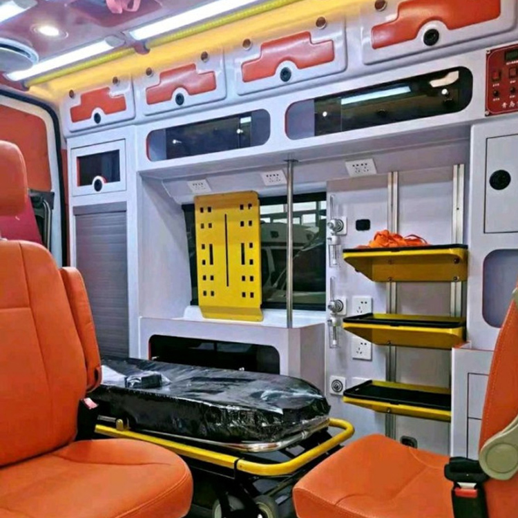 嘉鱼长途救护车护送病人租赁价格